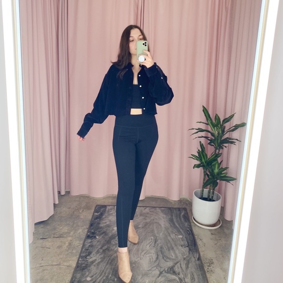 🏷SOLD🏷Vintage Corduroy Cropped Shirt Jacket - Picture 3 of 15